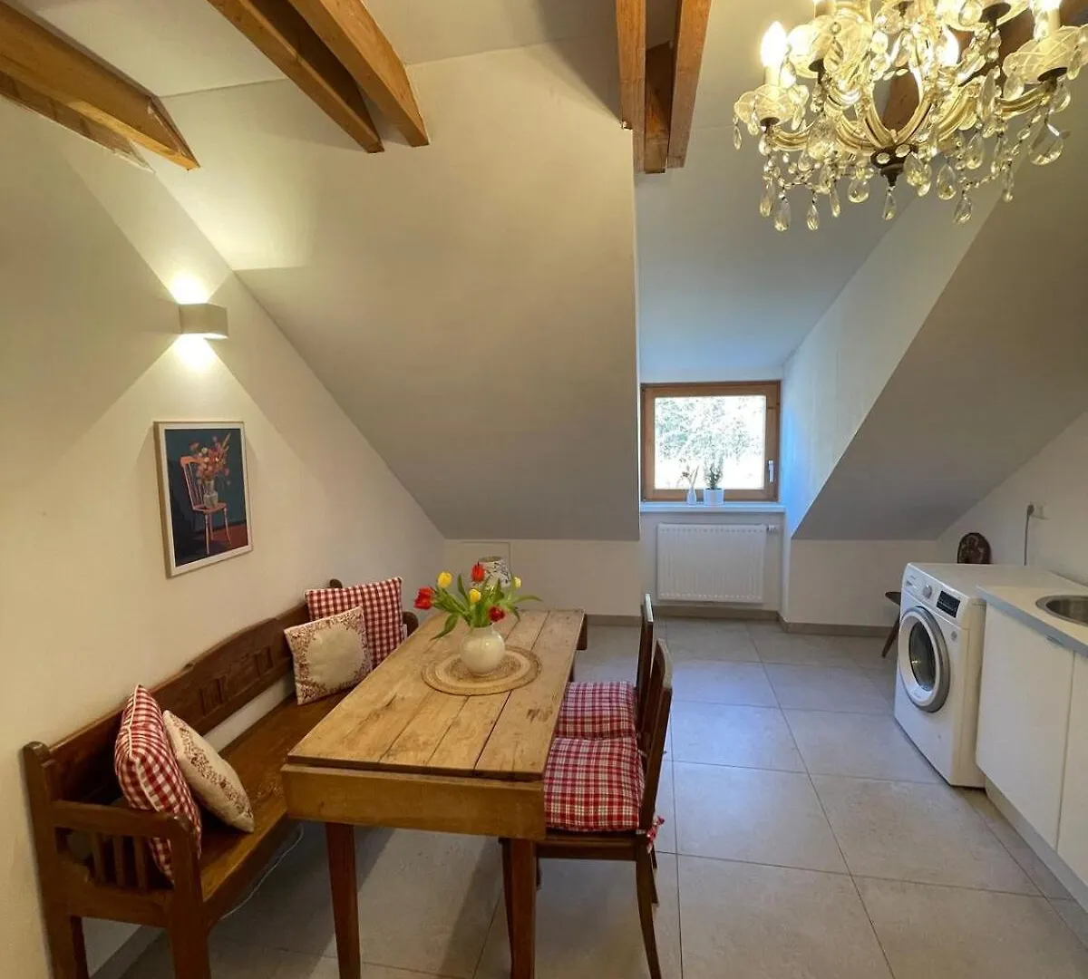 Grosse Wohnung Mit Dachterrasse In Starnberg